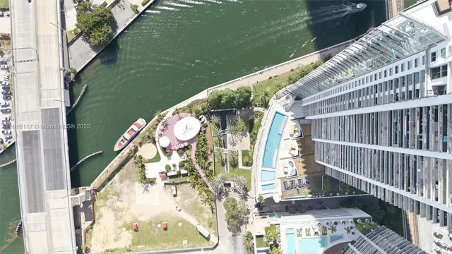 $4,500 | 92 Southwest 3rd Street, Unit 1604, Miami, FL 33130