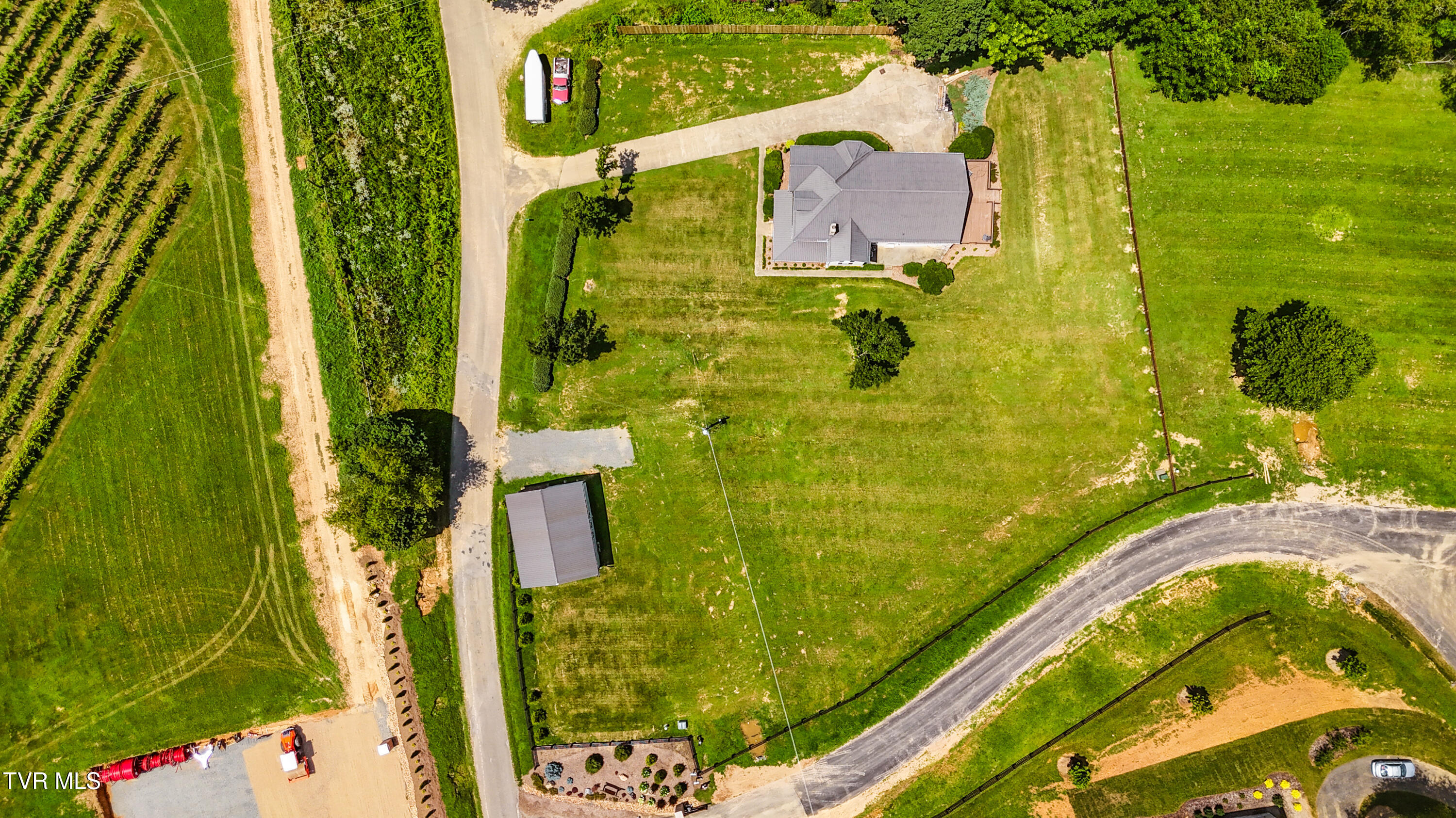 2028 Dry Hill Road Butler, TN 37640 - Photo 23 of 23 AUSTINMARVELS.COM-33