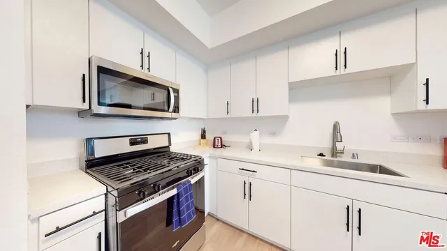 $2,529 | 10568 Promenade Gateway, Unit 204, El Monte, CA 91731