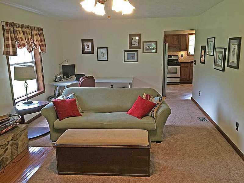 161 Johnson Road Somerset, PA 15501 - Photo 18 of 25 Living Room.