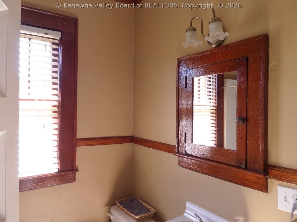 1026 Mountain Road Charleston, WV 25303 - Photo 9 of 14 Gallery Image 9