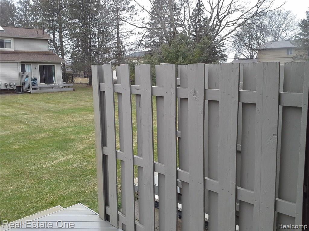 2577 South Commerce Road, Unit 11 Wolverine Lake, MI 48390 - Photo 48 of 57