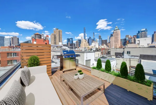 $1,850,000 | 521 West 47th Street, Unit 4D | Hell's Kitchen