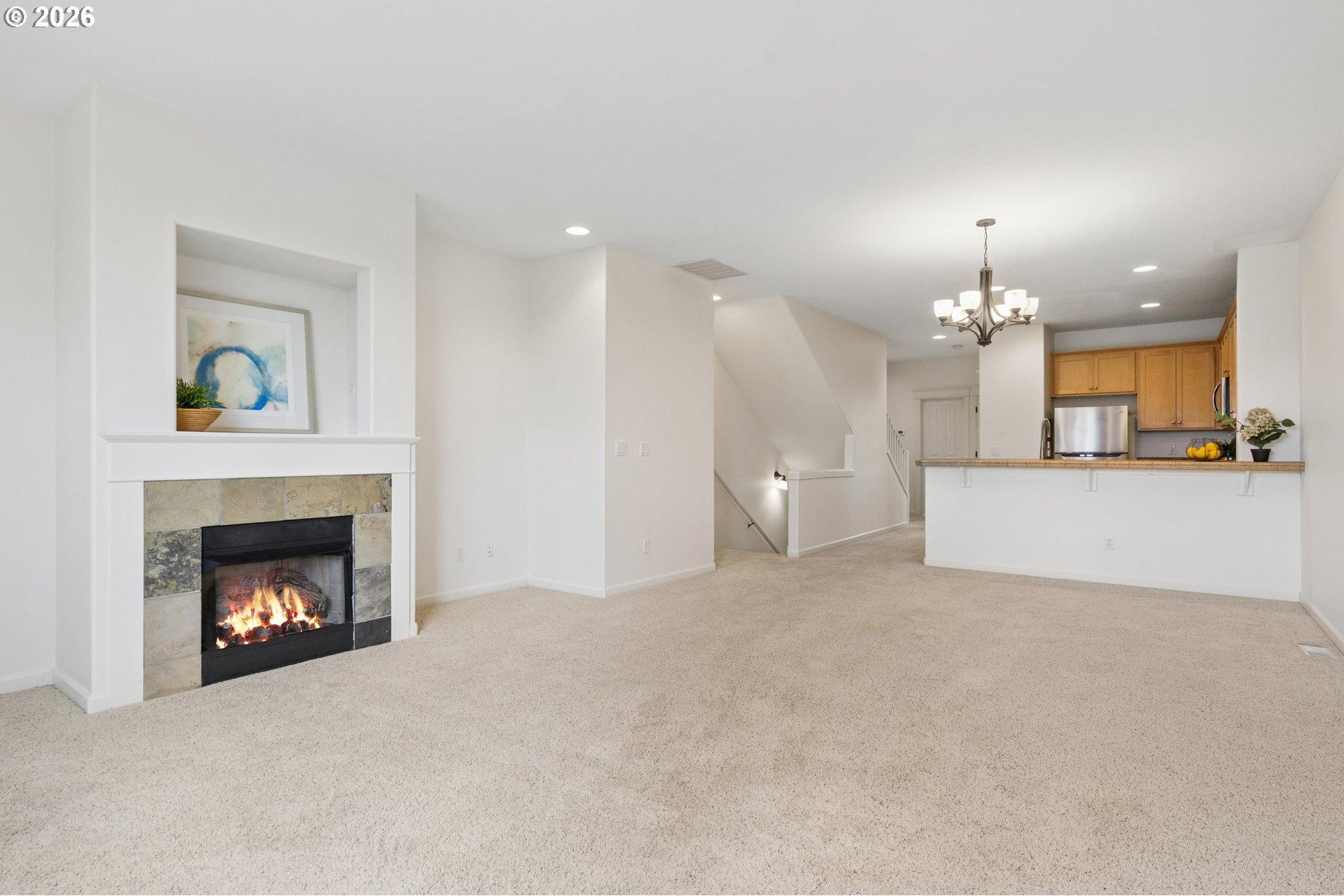20750 Viewpoint Road West Linn, OR 97068 - Photo 12 of 48 Living Room/Dining Room