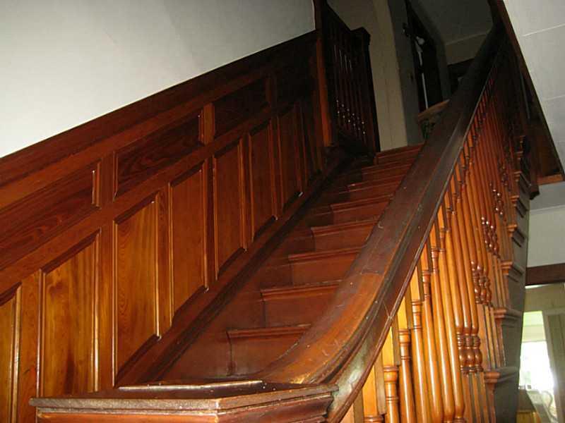 85 Samoset Road Rockland, ME 04841 - Photo 15 of 27 Other. Entry Stairway