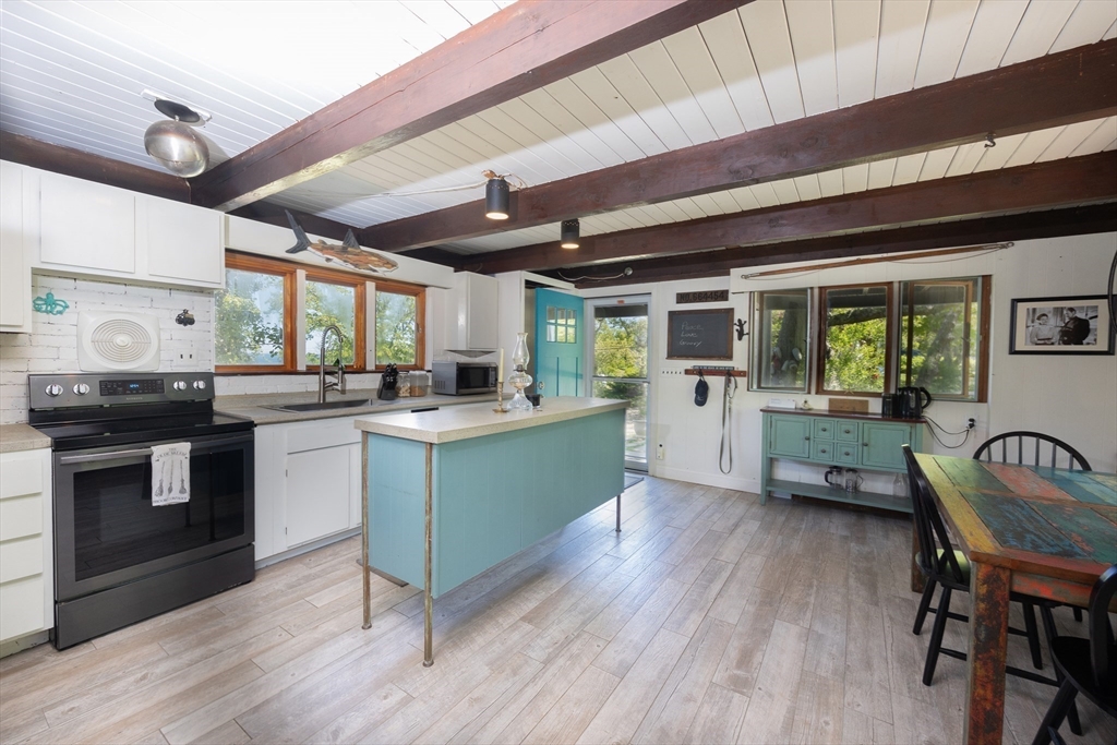 48 Menotomy Road Plymouth, MA 02360 - Photo 8 of 38 Gallery Image 8