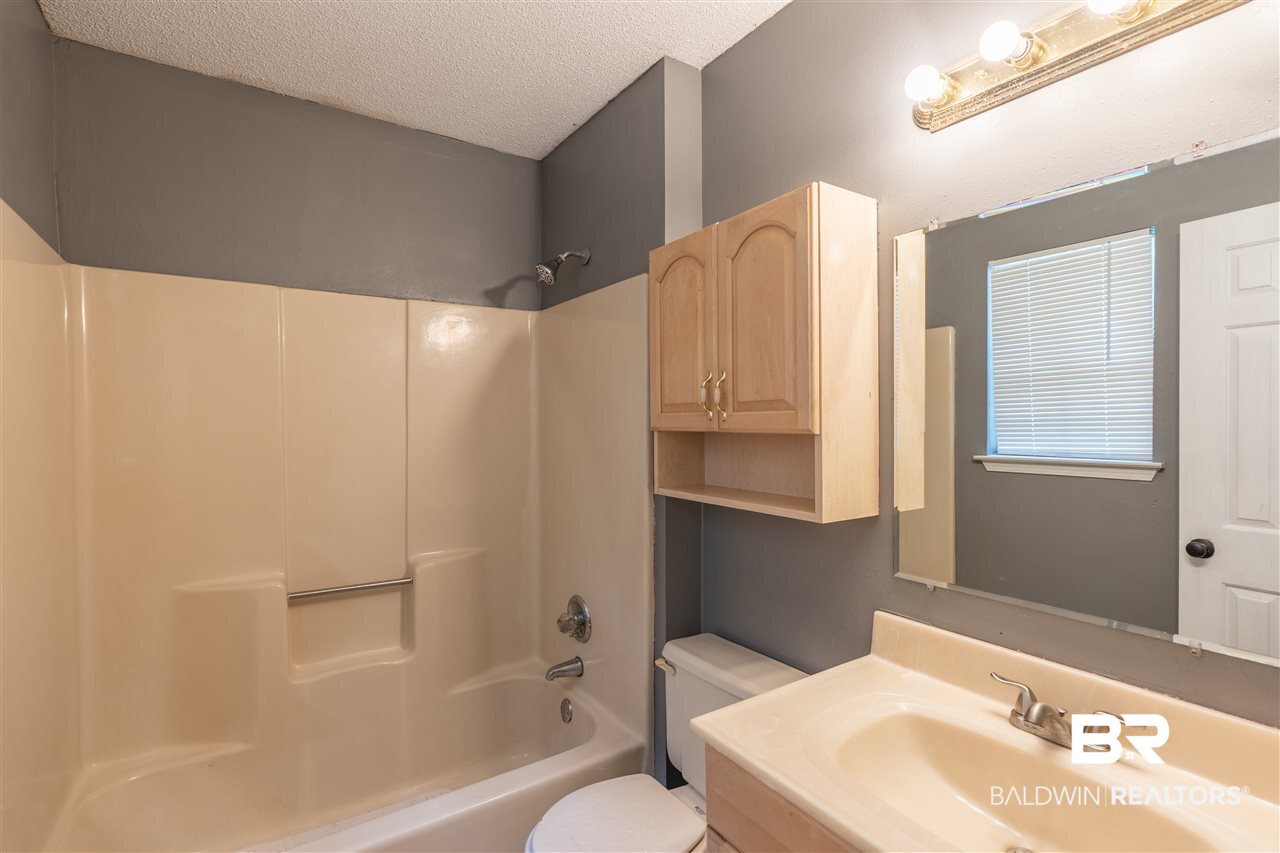 212 Ridgewood Drive Daphne, AL 36526 - Photo 12 of 21