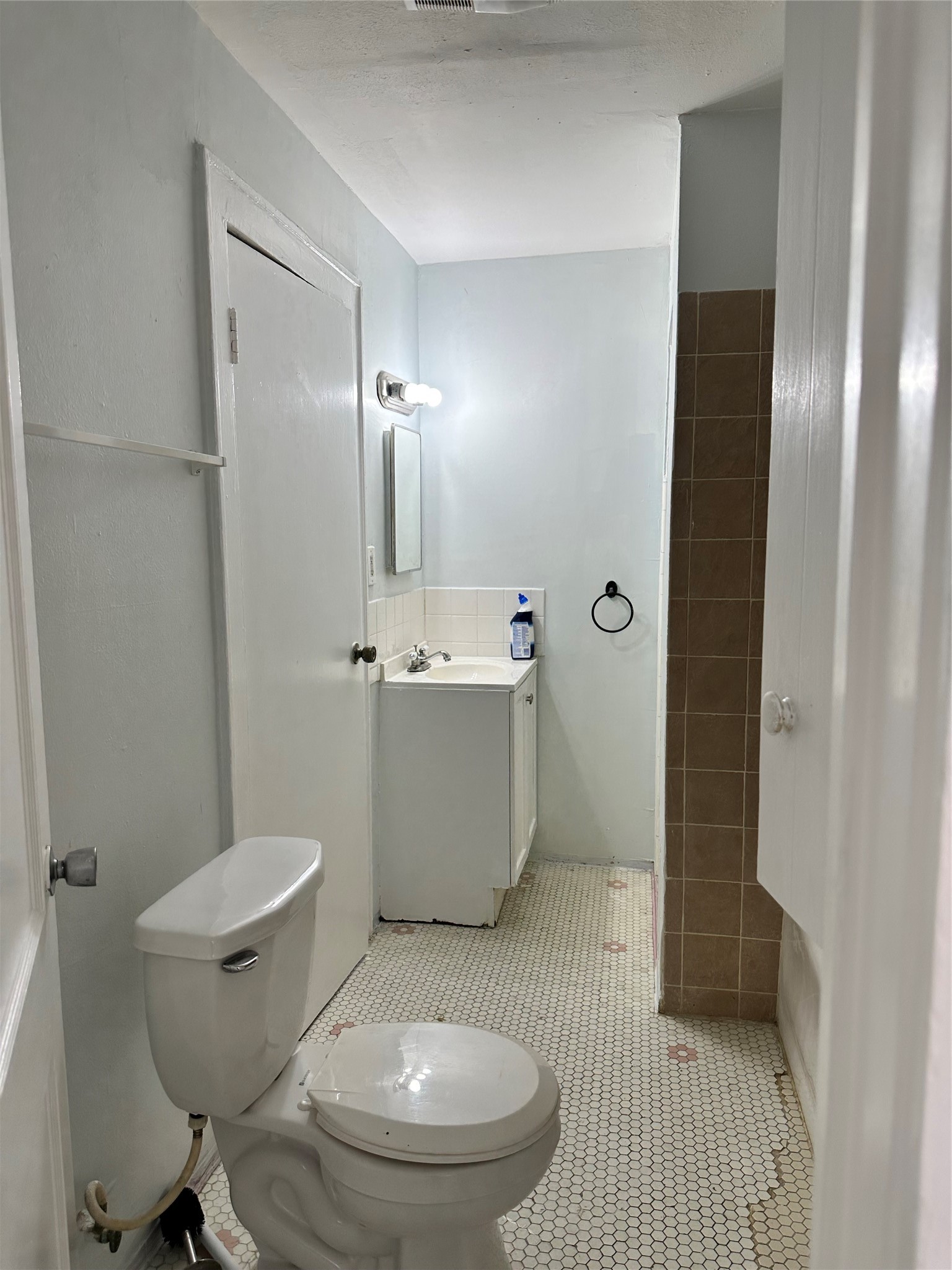 4624 Clay Street Houston, TX 77023 - Photo 15 of 18