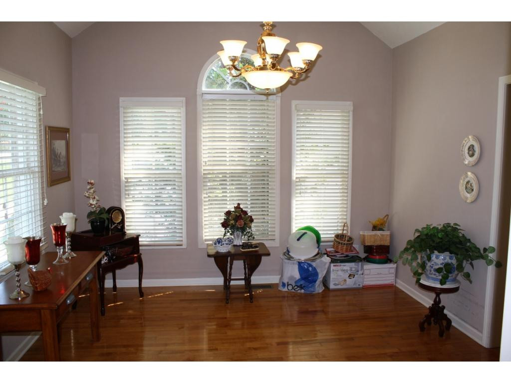 110 Stonebrook Loop Elizabethton, TN 37643 - Photo 12 of 35 Dining Room