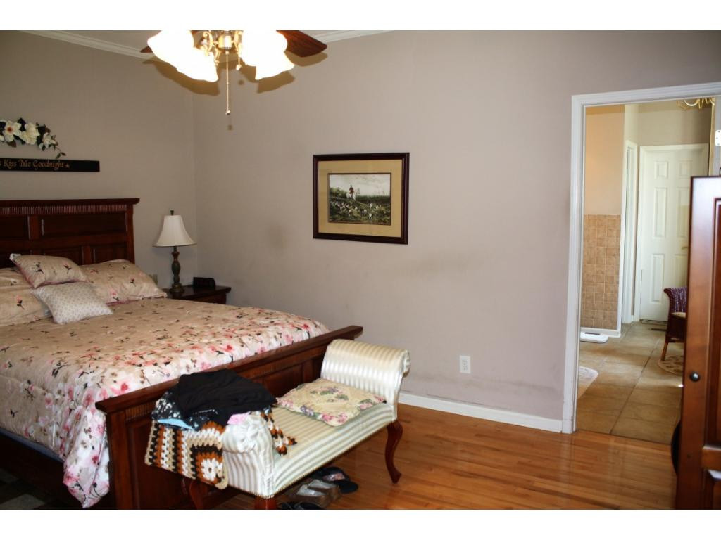 110 Stonebrook Loop Elizabethton, TN 37643 - Photo 29 of 35 Bedroom 3
