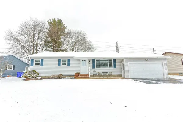 $219,900 | 237 Harpington Drive, Gates, NY 14624
