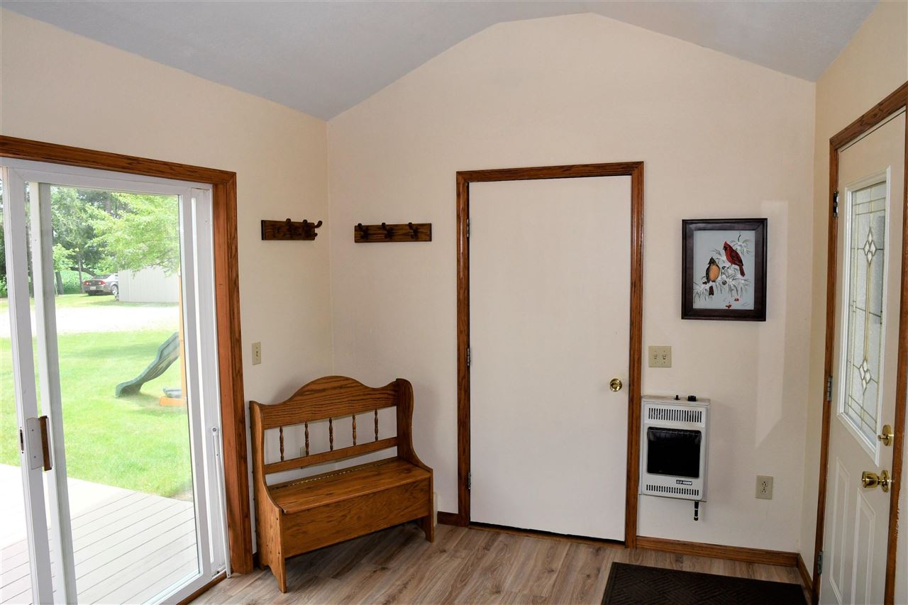 1291 South Mackinaw Road Kawkawlin, MI 48631 - Photo 9 of 37