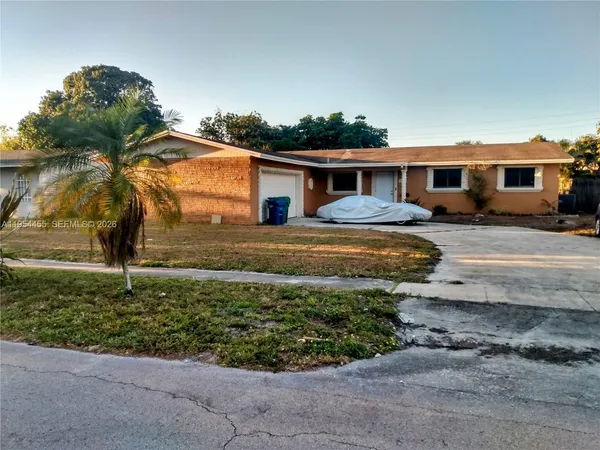 $465,000 | 4411 Northwest 15th Street, Lauderhill, FL 33313