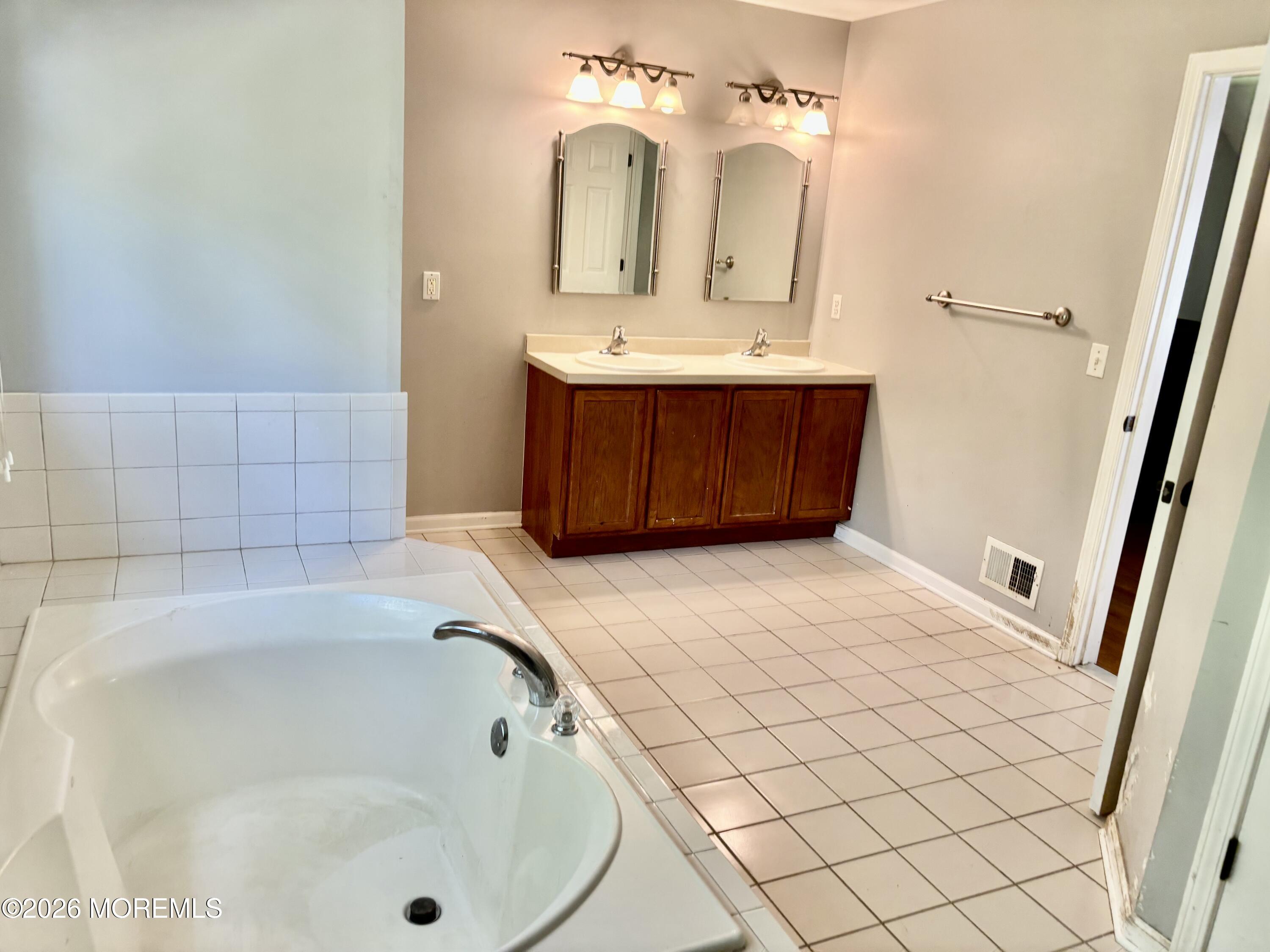 22 Kuzyk Road Cream Ridge, NJ 08514 - Photo 21 of 26 BCF6EBF7-2AC7-46BE-A843-BBEC409575AA_1_2