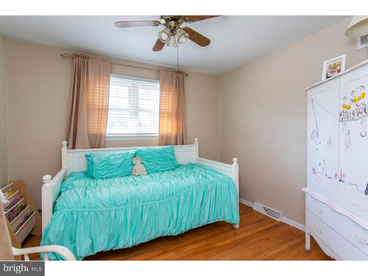 977 Marian Road Warminster, PA 18974 - Photo 12 of 19 Gallery Image 12