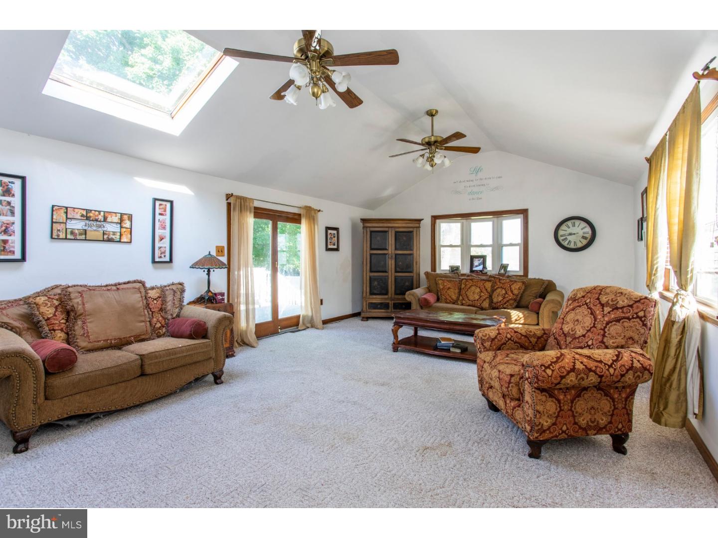 977 Marian Road Warminster, PA 18974 - Photo 9 of 19 Gallery Image 9