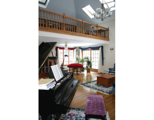 7 Anthony Road Wayland, MA 01778 - Photo 5 of 15
