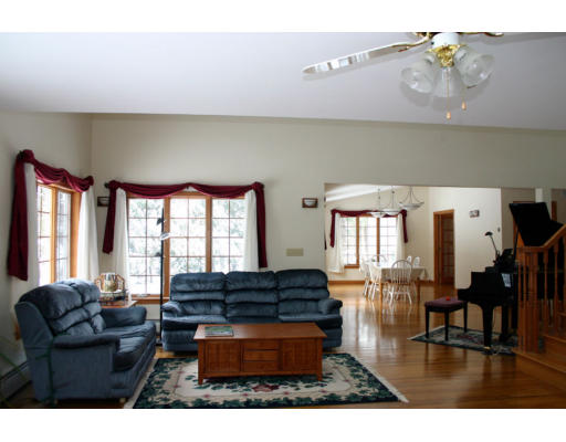 7 Anthony Road Wayland, MA 01778 - Photo 7 of 15