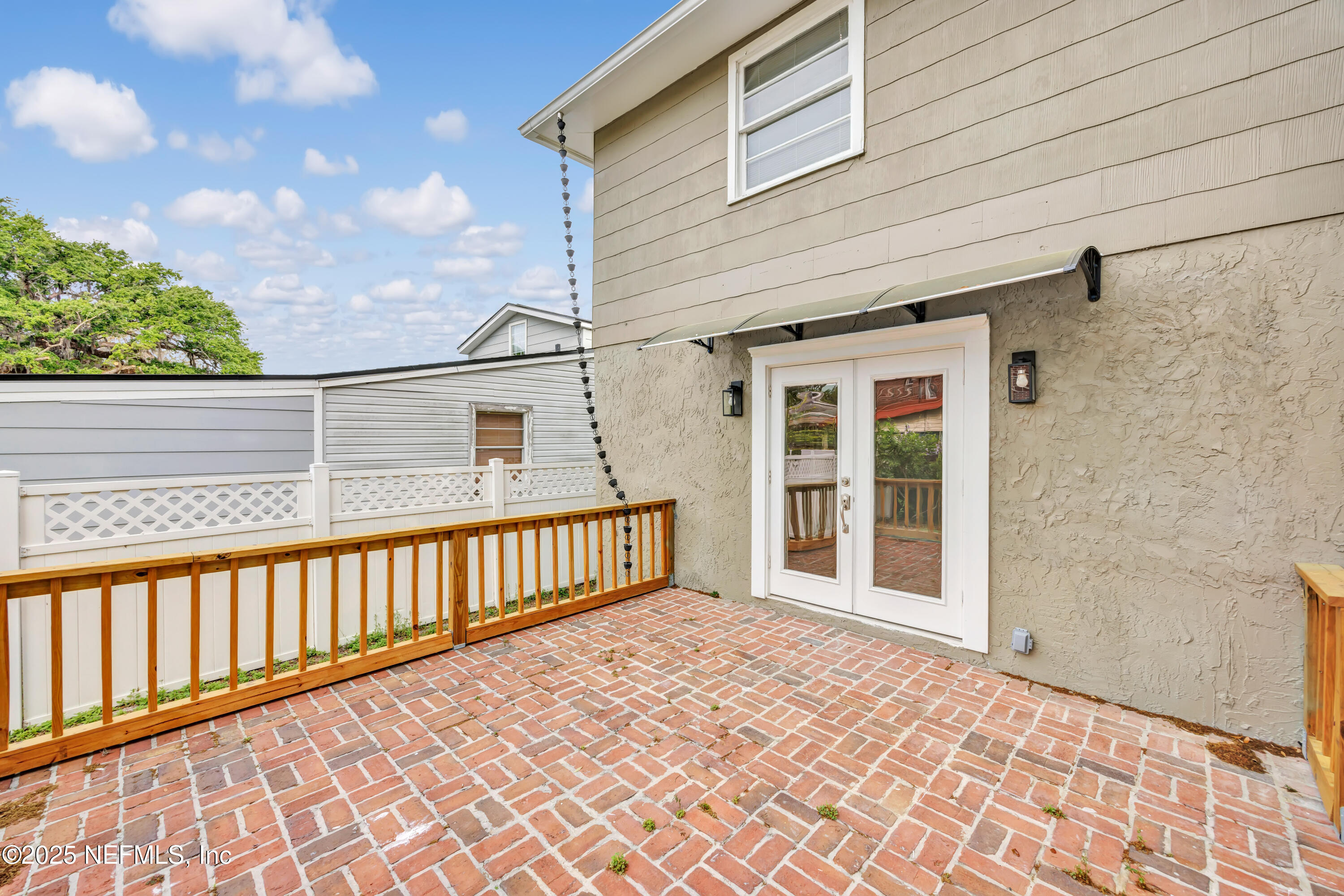 1210 Inwood Terrace Jacksonville, FL 32207 - Photo 47 of 48 a balcony view with a garden