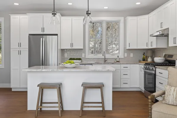 $795,000 | 152 Owls Nest Road, Portland, ME 04102