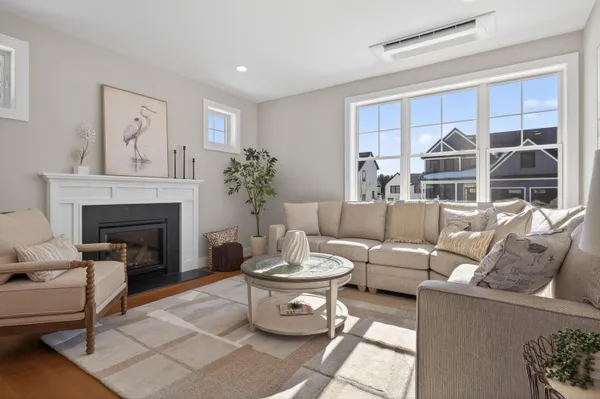 $795,000 | 152 Owls Nest Road, Portland, ME 04102