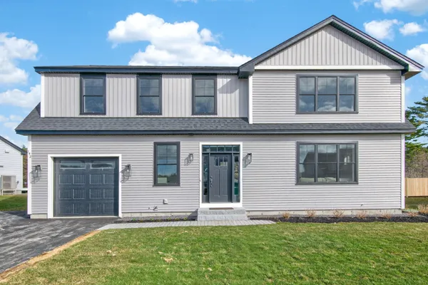 $795,000 | 152 Owls Nest Road, Portland, ME 04102