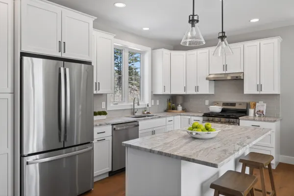 $795,000 | 152 Owls Nest Road, Portland, ME 04102