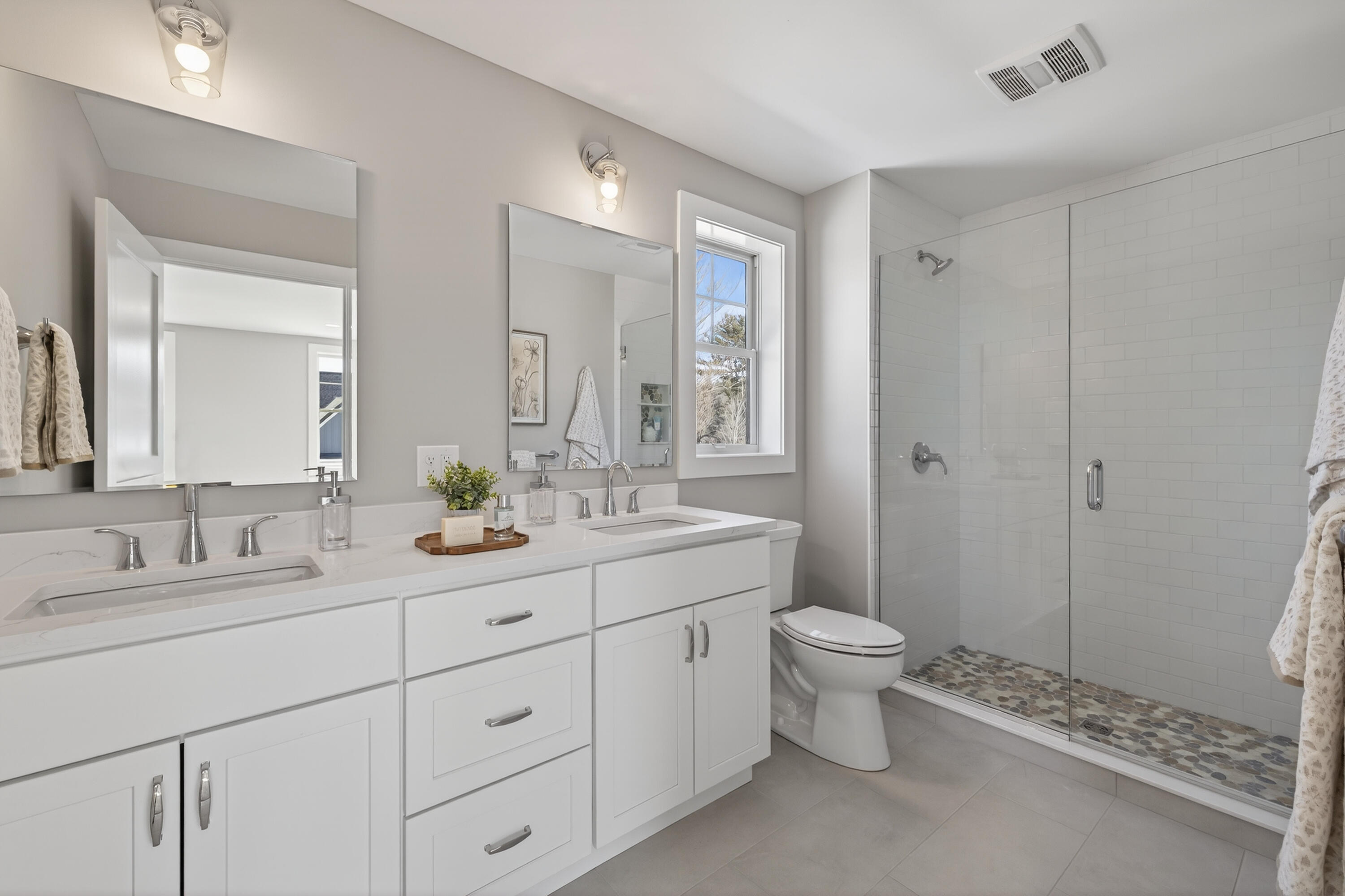 152 Owls Nest Road Portland, ME 04102 - Photo 6 of 37 134_152 Owls Nest Rd_MorneauStudios_prin