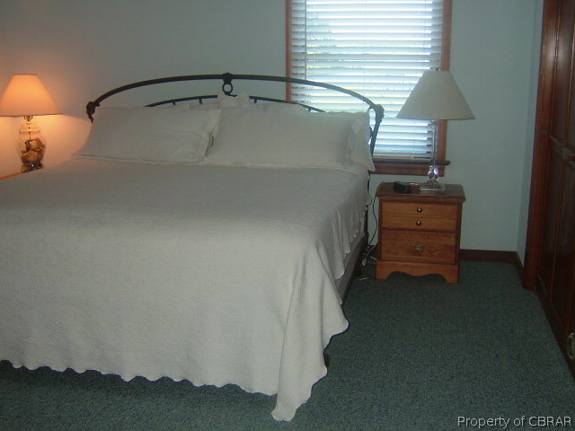 225 Warehouse Cove Road Cobbs Creek, VA 23035 - Photo 13 of 42
