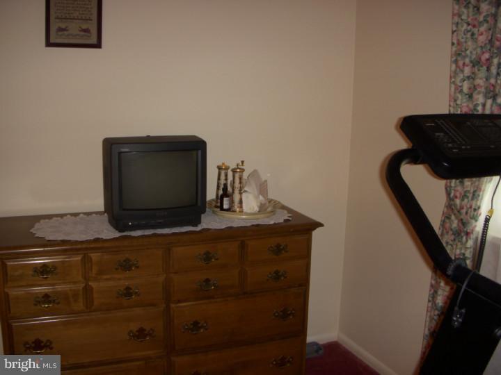 641 Klockner Road Hamilton, NJ 08619 - Photo 11 of 15 Bedroom 4