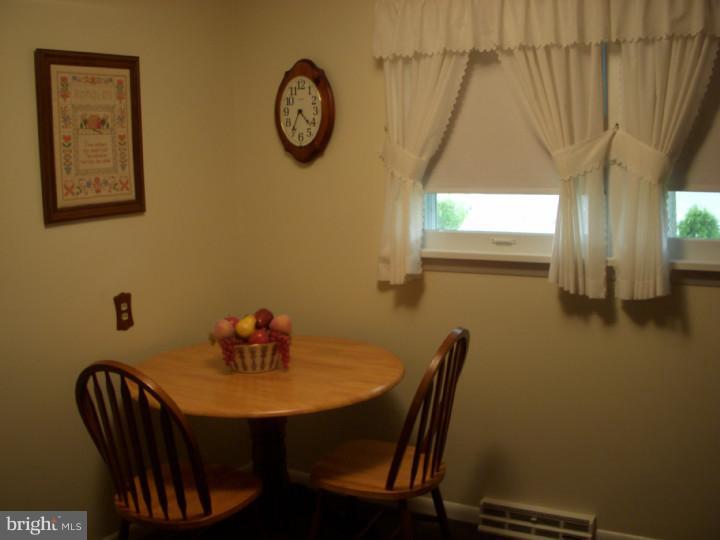 641 Klockner Road Hamilton, NJ 08619 - Photo 7 of 15 Breakfast Room