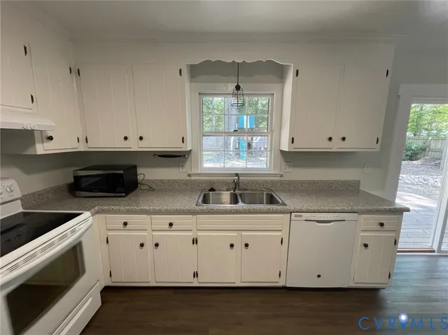 $2,300 | 115 Big Meadows Terrace, North Chesterfield, VA 23236