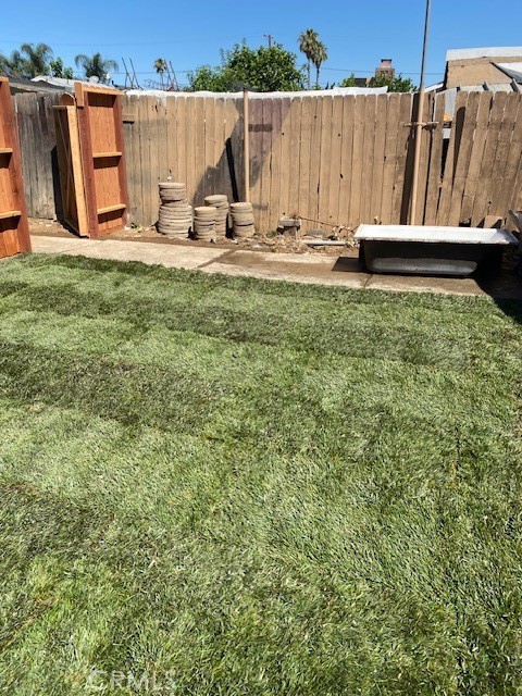 7563 Lincoln Avenue Riverside, CA 92504 - Photo 16 of 34 a view of small garden