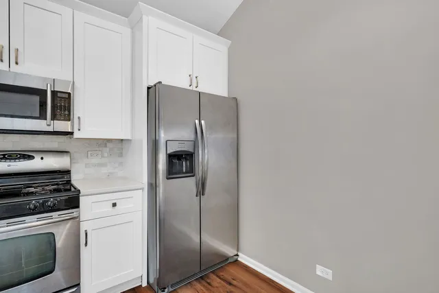 $325,000 | 2357 Twilight Drive, Aurora, IL 60503