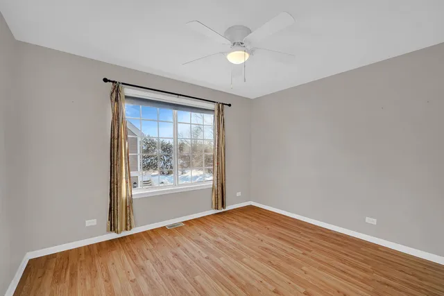 $325,000 | 2357 Twilight Drive, Aurora, IL 60503