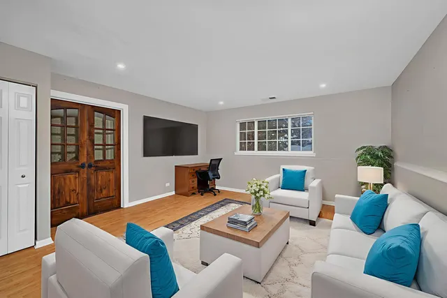 $325,000 | 2357 Twilight Drive, Aurora, IL 60503