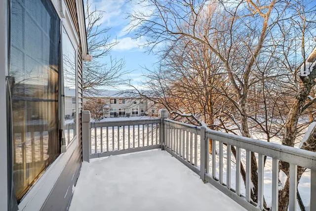 $325,000 | 2357 Twilight Drive, Aurora, IL 60503