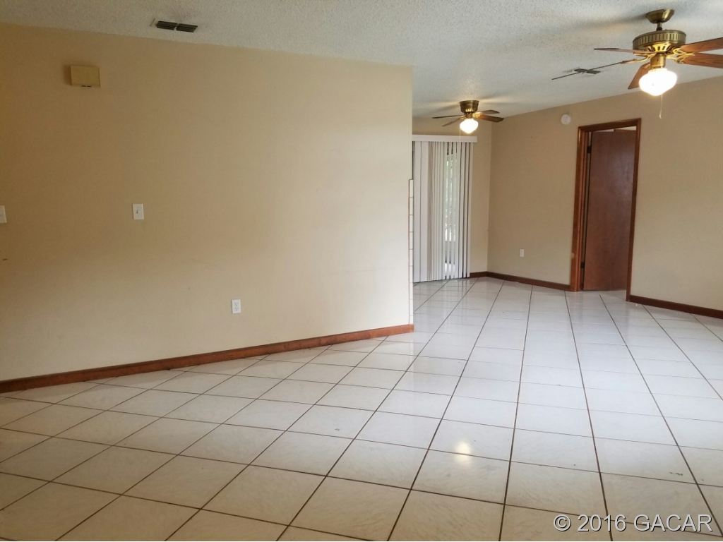 8130 Southwest 12th Place Gainesville, FL 32607 - Photo 2 of 23 Living Room