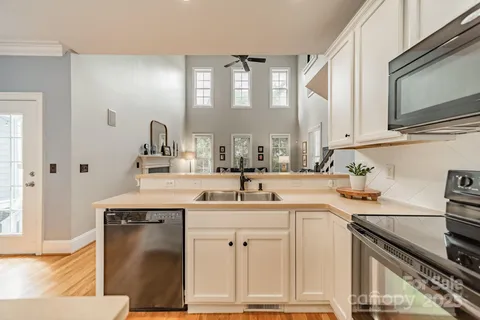 $749,000 | 720 Shady Grove Crossing, Fort Mill, SC 29708