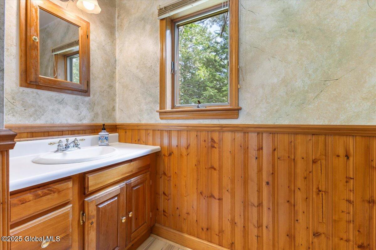 29 Woodland Ridge Road Bolton, NY 12814 - Photo 26 of 37 31-IMG_0358