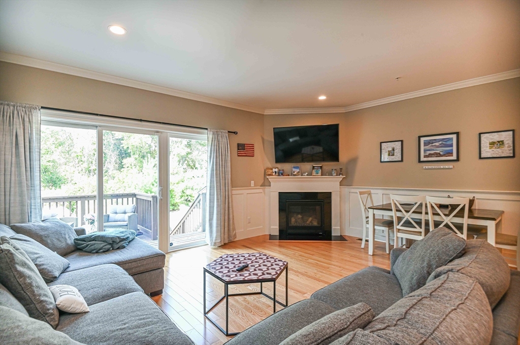 74 Cox Street, Unit 8 Hudson, MA 01749 - Photo 7 of 27