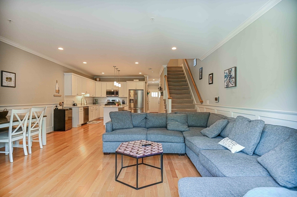 74 Cox Street, Unit 8 Hudson, MA 01749 - Photo 9 of 27