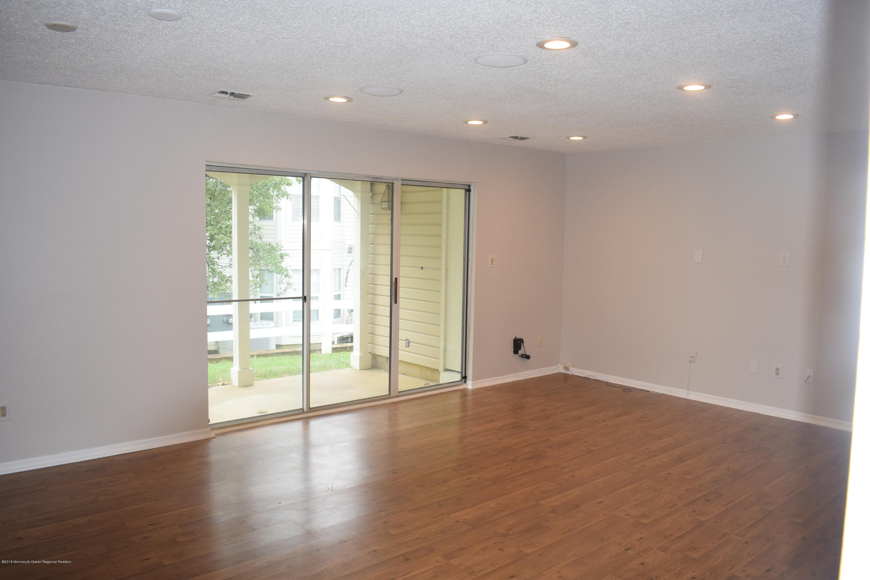 225 Tulip Lane Freehold, NJ 07728 - Photo 3 of 13 LR