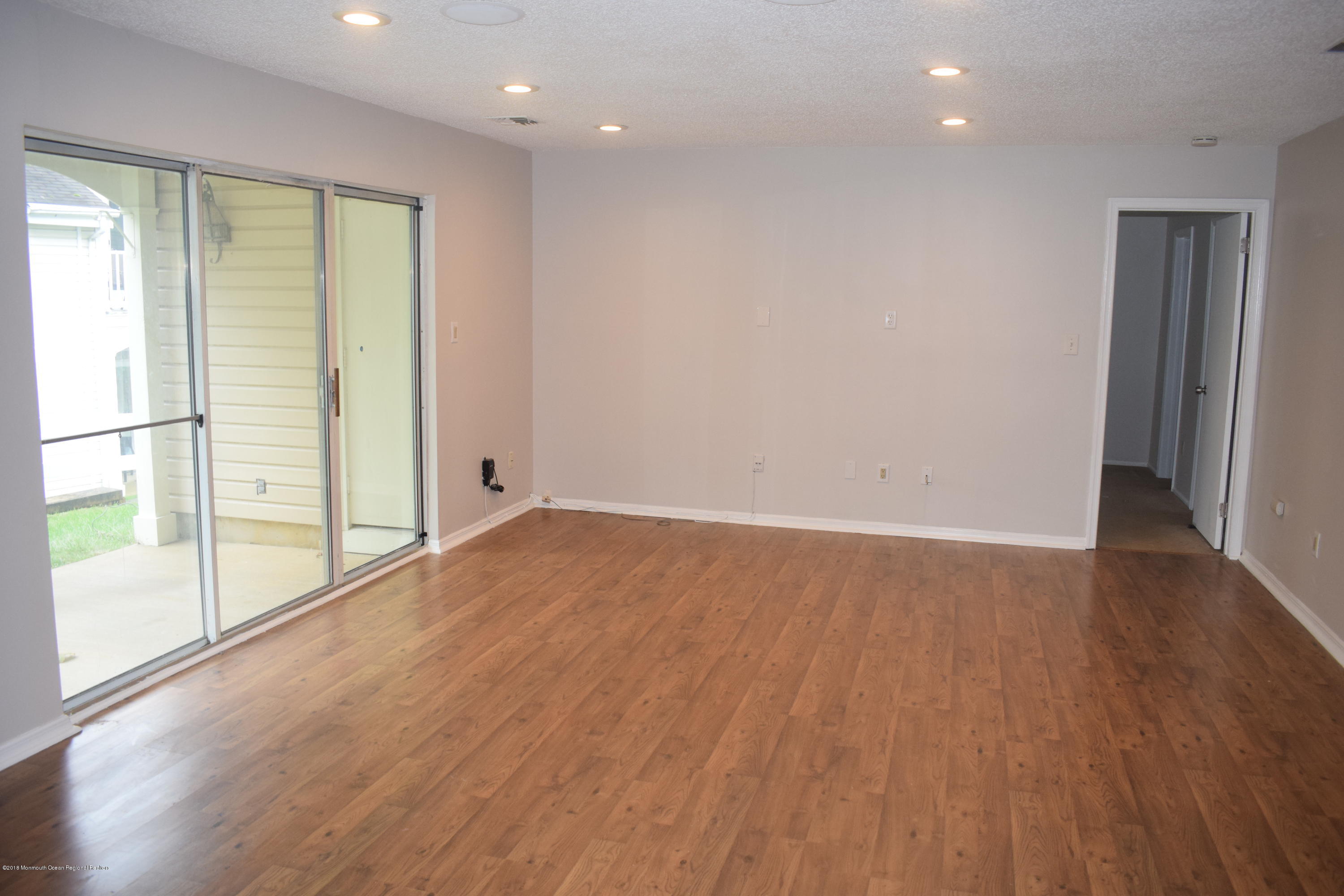 225 Tulip Lane Freehold, NJ 07728 - Photo 4 of 13 LR1