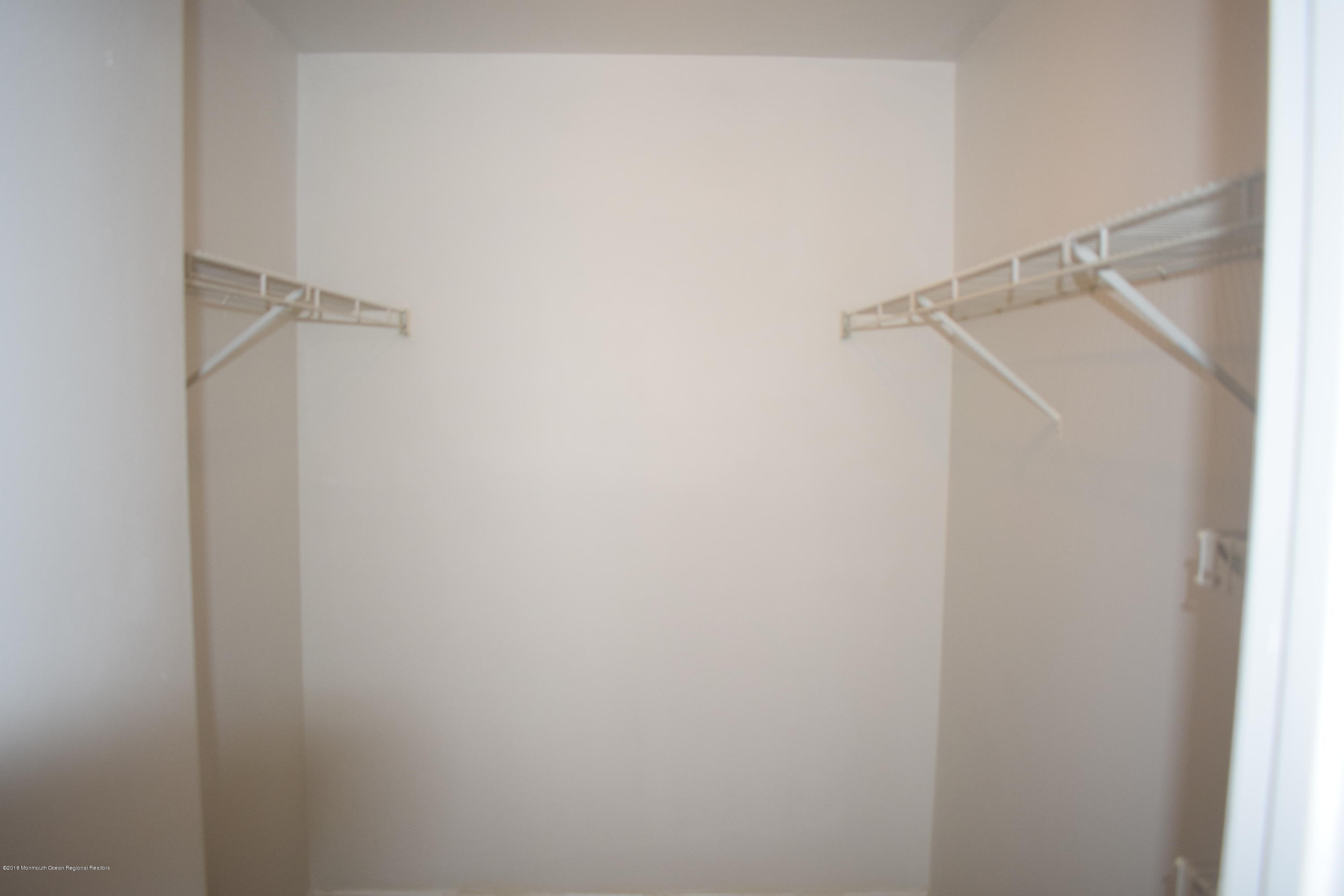 225 Tulip Lane Freehold, NJ 07728 - Photo 9 of 13 Walkin