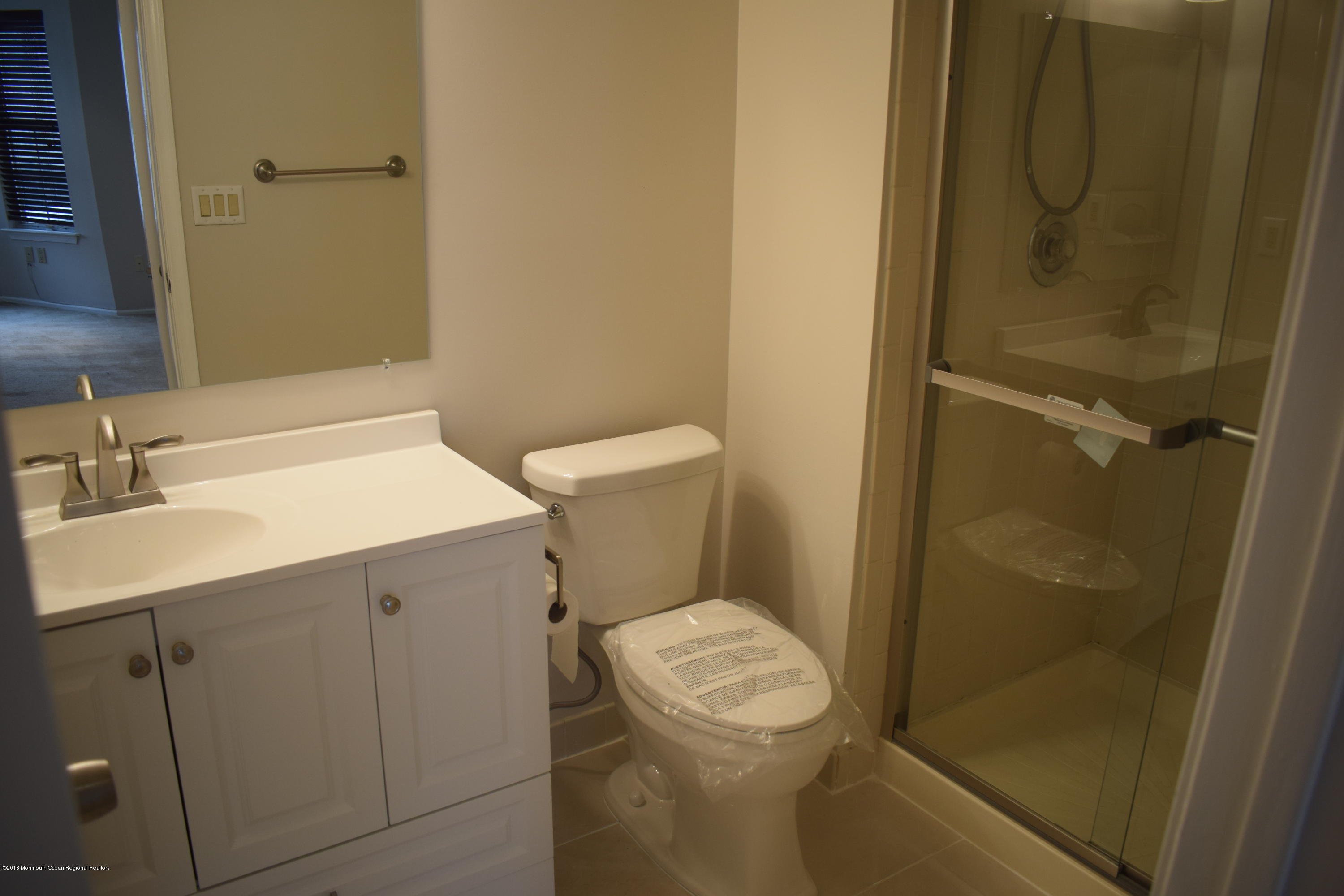 225 Tulip Lane Freehold, NJ 07728 - Photo 10 of 13 Bath2