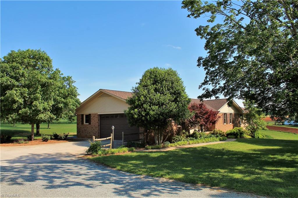 905 Sink Road Lexington, NC 27295 - Photo 1 of 30 Gallery Image 1