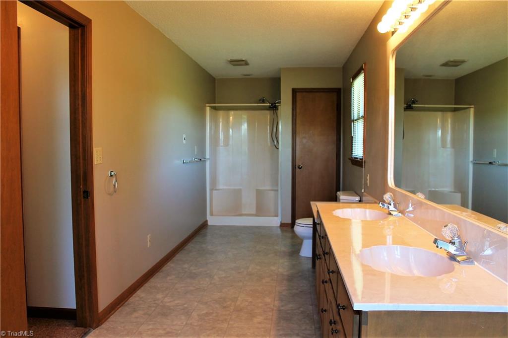 905 Sink Road Lexington, NC 27295 - Photo 18 of 30 Gallery Image 18
