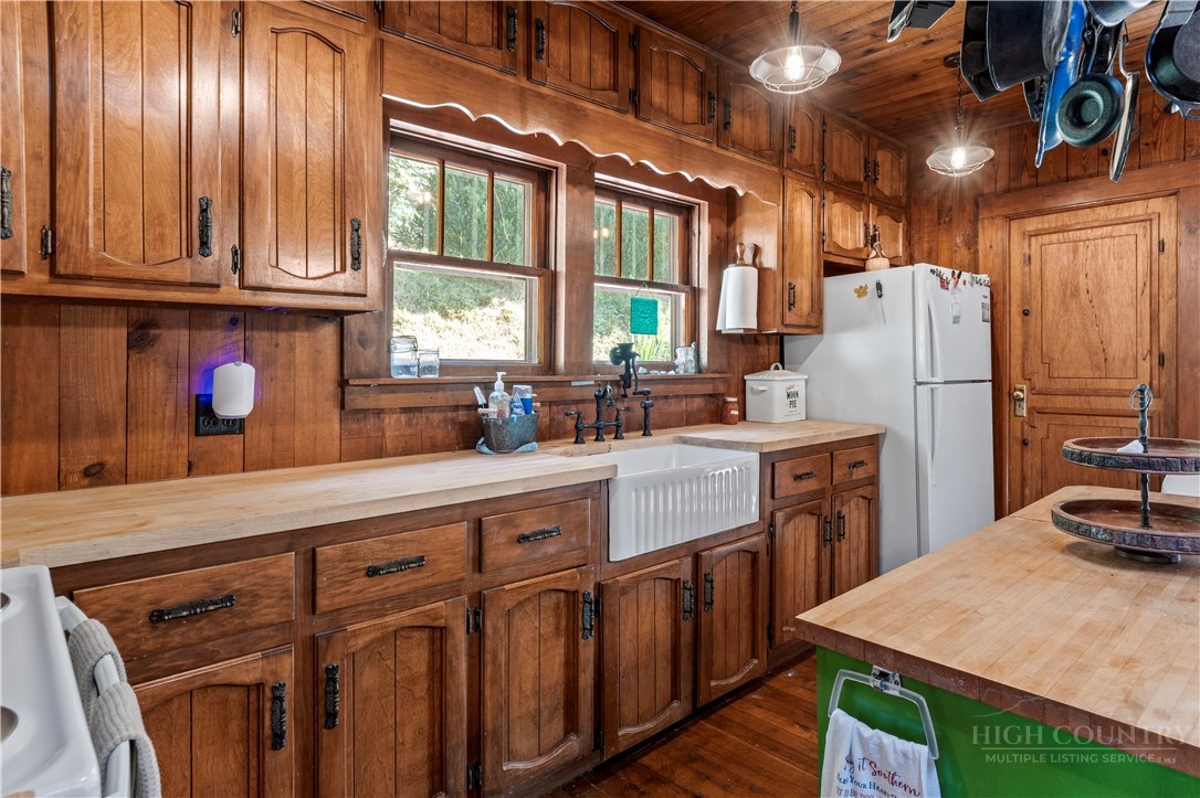 650 Carson Creek Road Lowgap, NC 27024 - Photo 14 of 48 Gallery Image 14