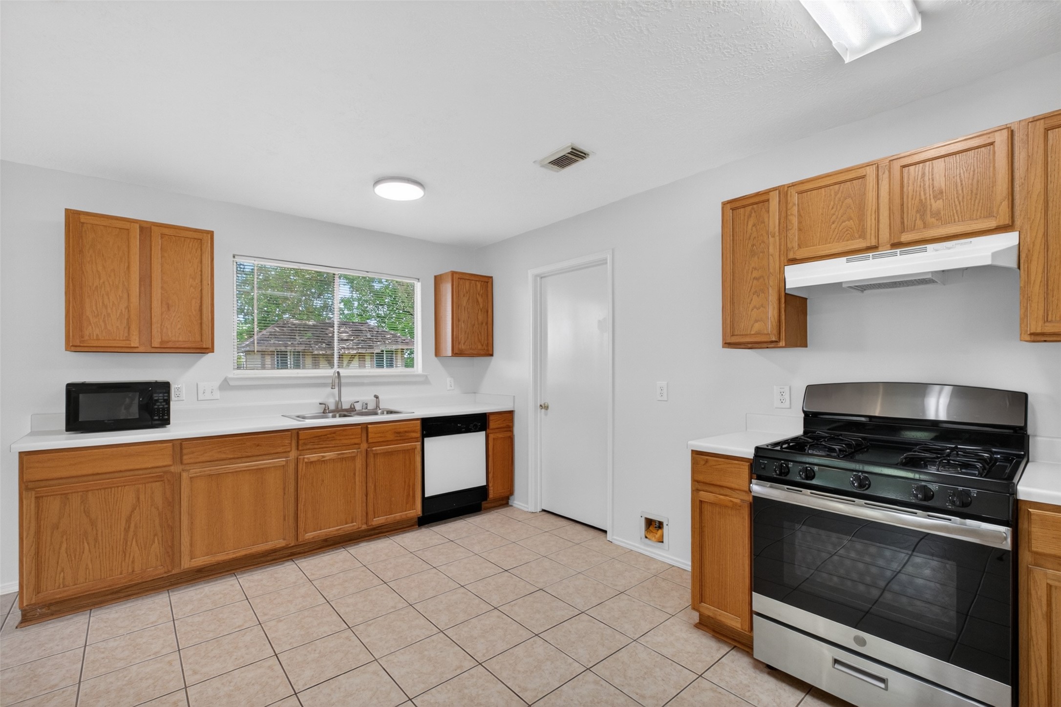 1208 Cambay Drive Rosenberg, TX 77471 - Photo 14 of 30